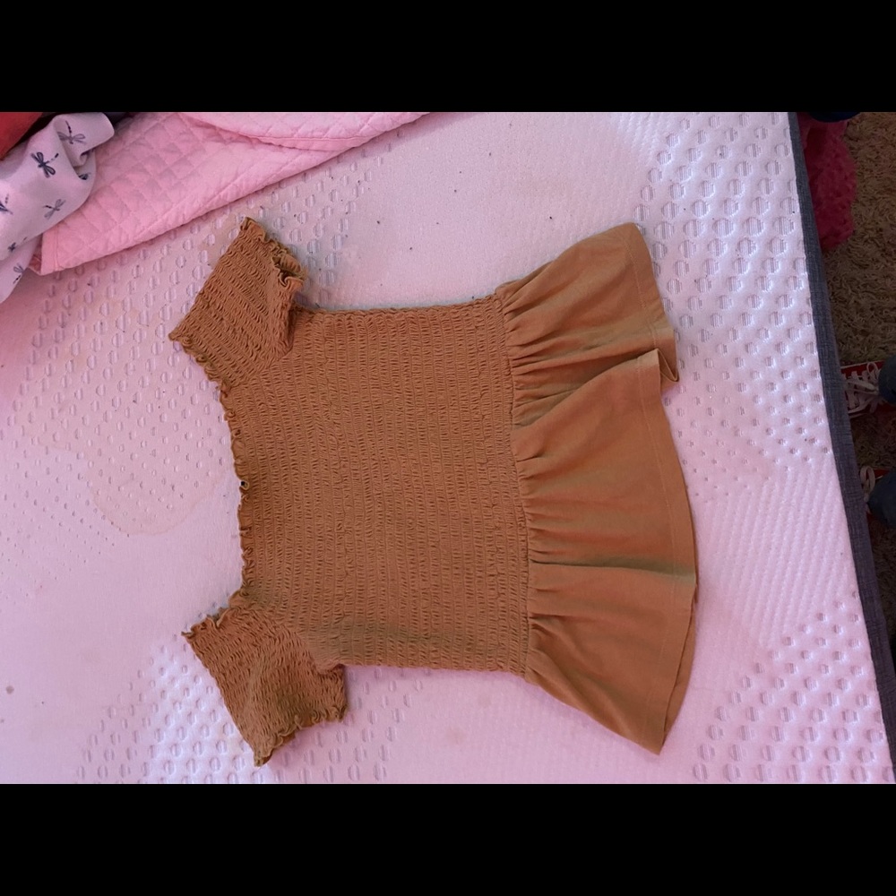 american eagle off the shoulder top